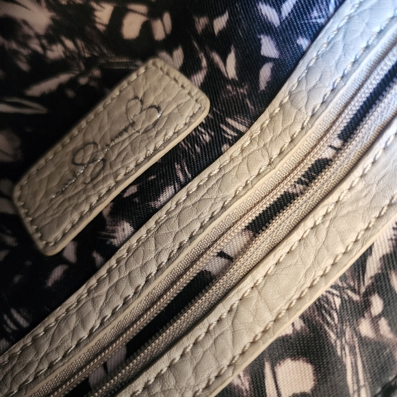 Jessica Simpson Beige Fringe Crossbody - Picture 7 of 8